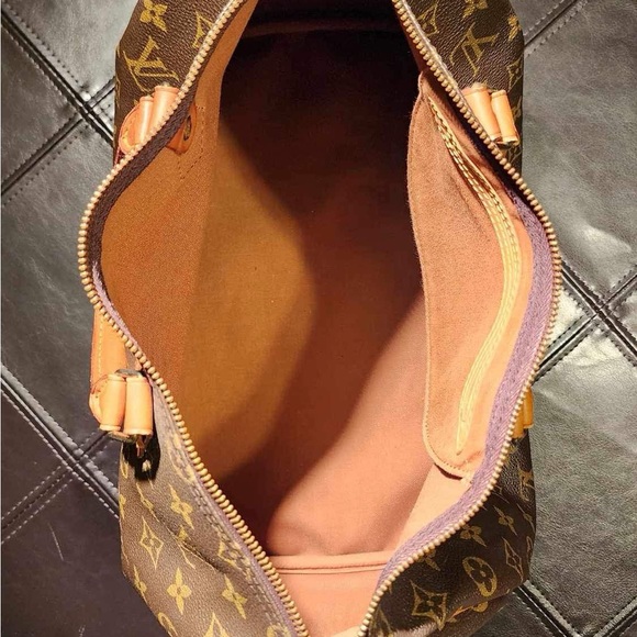 Authentic Louis Vuitton Speedy 35 - Picture 12 of 16